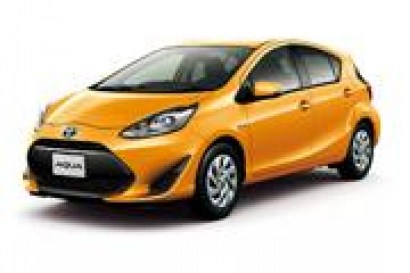 Авточехлы для Toyota Aqua правый руль рестайлинг 2014+ Автопилот фото